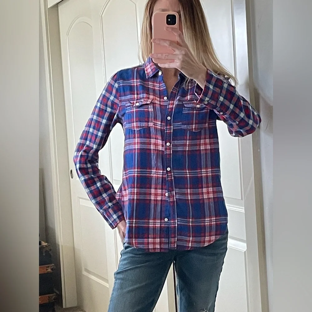 Hollister flannel 🌿 - Picture 1 of 6
